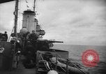 Standbild United States Zerstörer im Betrieb Schindel Atlantik, 1944, aus Sekunde 44 historischem Filmmaterial Videoclip 65675051464