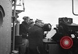 Standbild United States Zerstörer im Betrieb Schindel Atlantik, 1944, aus Sekunde 49 historischem Filmmaterial Videoclip 65675051464
