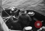 Standbild United States Zerstörer im Betrieb Schindel Atlantik, 1944, aus Sekunde 50 historischem Filmmaterial Videoclip 65675051464