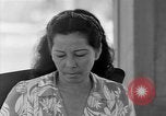 Standbild Zivilisten Okinawa Ryukyu Inseln, 1945, aus Sekunde 18 historischem Filmmaterial Videoclip 65675051468