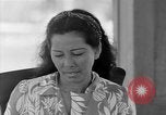 Standbild Zivilisten Okinawa Ryukyu Inseln, 1945, aus Sekunde 26 historischem Filmmaterial Videoclip 65675051468
