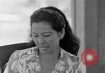 Standbild Zivilisten Okinawa Ryukyu Inseln, 1945, aus Sekunde 28 historischem Filmmaterial Videoclip 65675051468