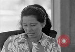 Standbild Zivilisten Okinawa Ryukyu Inseln, 1945, aus Sekunde 29 historischem Filmmaterial Videoclip 65675051468