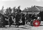 Image américains Traiter les civils blessés Okinawa îles Ryukyu, 1945, de la seconde 27 séquences d'archives historiques vidéo 65675051474