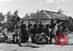Image américains Traiter les civils blessés Okinawa îles Ryukyu, 1945, de la seconde 42 séquences d'archives historiques vidéo 65675051474
