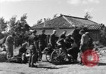 Image américains Traiter les civils blessés Okinawa îles Ryukyu, 1945, de la seconde 45 séquences d'archives historiques vidéo 65675051474