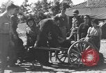 Image américains Traiter les civils blessés Okinawa îles Ryukyu, 1945, de la seconde 49 séquences d'archives historiques vidéo 65675051474