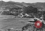 Standbild Local Village Okinawa Ryukyu Inseln, 1945, aus Sekunde 23 historischem Filmmaterial Videoclip 65675051475