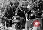 Standbild Okinawans Gehäuse Okinawa Ryukyu Inseln, 1945, aus Sekunde 25 historischem Filmmaterial Videoclip 65675051477