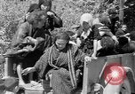Standbild Okinawans Gehäuse Okinawa Ryukyu Inseln, 1945, aus Sekunde 28 historischem Filmmaterial Videoclip 65675051477