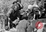 Standbild Okinawans Gehäuse Okinawa Ryukyu Inseln, 1945, aus Sekunde 29 historischem Filmmaterial Videoclip 65675051477