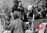 Standbild Okinawans Gehäuse Okinawa Ryukyu Inseln, 1945, aus Sekunde 32 historischem Filmmaterial Videoclip 65675051477