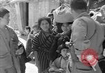 Standbild Okinawans Gehäuse Okinawa Ryukyu Inseln, 1945, aus Sekunde 56 historischem Filmmaterial Videoclip 65675051477