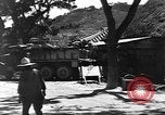 Image civils d'Okinawa Taira Okinawa îles Ryukyu, 1945, de la seconde 5 séquences d'archives historiques vidéo 65675051478