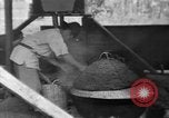 Standbild Okinawa Menschen Okinawa Ryukyu Inseln, 1945, aus Sekunde 28 historischem Filmmaterial Videoclip 65675051483