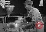 Standbild Vorbereitung der Teig Muttern Uijongbu Südkorea, 1954, aus Sekunde 43 historischem Filmmaterial Videoclip 65675051544