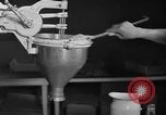 Standbild Vorbereitung der Teig Muttern Uijongbu Südkorea, 1954, aus Sekunde 46 historischem Filmmaterial Videoclip 65675051544