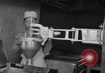 Standbild Vorbereitung der Teig Muttern Uijongbu Südkorea, 1954, aus Sekunde 58 historischem Filmmaterial Videoclip 65675051544