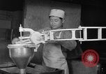 Immagine di Preparazione di pasta dadi Uijongbu Corea del Sud, 1954, secondo 7 filmato di repertorio 65675051545