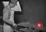 Immagine di Preparazione di pasta dadi Uijongbu Corea del Sud, 1954, secondo 17 filmato di repertorio 65675051545