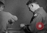 Immagine di Preparazione di pasta dadi Uijongbu Corea del Sud, 1954, secondo 27 filmato di repertorio 65675051545