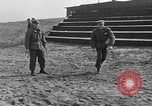 Standbild USA Soldaten Uijongbu Südkorea, 1954, aus Sekunde 29 historischem Filmmaterial Videoclip 65675051548
