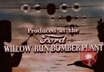 Standbild amerikanischen Frauen arbeiten in Zweiten Weltkrieg United States USA, 1943, aus Sekunde 15 historischem Filmmaterial Videoclip 65675051577