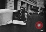 Immagine di Lo scandalo Stavisky Parigi Francia, 1934, secondo 30 filmato di repertorio 65675051580