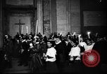 Standbild Eugenio Maria Giuseppe Giovanni Pacelli zum Papst gewählt Vatikanstadt Rom Italien, 1939, aus Sekunde 16 historischem Filmmaterial Videoclip 65675051597