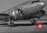 Image United Airlines service Mainliner DC-3 de New York à Chicago Chicago Illinois USA, 1937, de la seconde 6 séquences d'archives historiques vidéo 65675051611