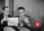 Image Whittaker Chambers documents de citrouille Washington DC USA, 1948, de la seconde 10 séquences d'archives historiques vidéo 65675051639