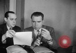 Image Whittaker Chambers documents de citrouille Washington DC USA, 1948, de la seconde 11 séquences d'archives historiques vidéo 65675051639