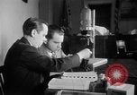 Image Whittaker Chambers documents de citrouille Washington DC USA, 1948, de la seconde 13 séquences d'archives historiques vidéo 65675051639