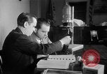 Image Whittaker Chambers documents de citrouille Washington DC USA, 1948, de la seconde 14 séquences d'archives historiques vidéo 65675051639