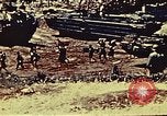 Standbild United States Marine Corps Okinawa Ryukyu Inseln, 1945, aus Sekunde 27 historischem Filmmaterial Videoclip 65675051653