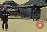 Standbild United States Marine Corps Okinawa Ryukyu Inseln, 1945, aus Sekunde 21 historischem Filmmaterial Videoclip 65675051654
