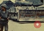 Standbild United States Marine Corps Okinawa Ryukyu Inseln, 1945, aus Sekunde 32 historischem Filmmaterial Videoclip 65675051654