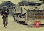 Standbild United States Marine Corps Okinawa Ryukyu Inseln, 1945, aus Sekunde 36 historischem Filmmaterial Videoclip 65675051654