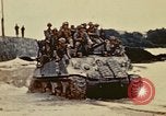 Standbild United States Marine Corps Okinawa Ryukyu Inseln, 1945, aus Sekunde 35 historischem Filmmaterial Videoclip 65675051656