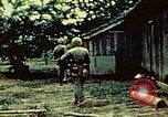 Standbild United States Marine Corps Okinawa Ryukyu Inseln, 1945, aus Sekunde 24 historischem Filmmaterial Videoclip 65675051657