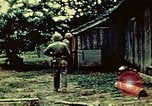 Standbild United States Marine Corps Okinawa Ryukyu Inseln, 1945, aus Sekunde 25 historischem Filmmaterial Videoclip 65675051657
