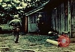 Standbild United States Marine Corps Okinawa Ryukyu Inseln, 1945, aus Sekunde 26 historischem Filmmaterial Videoclip 65675051657