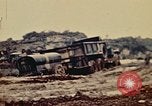 Standbild United States Marine Corps Okinawa Ryukyu Inseln, 1945, aus Sekunde 10 historischem Filmmaterial Videoclip 65675051660