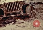 Standbild United States Marine Corps Okinawa Ryukyu Inseln, 1945, aus Sekunde 15 historischem Filmmaterial Videoclip 65675051660