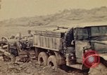 Standbild United States Marine Corps Okinawa Ryukyu Inseln, 1945, aus Sekunde 18 historischem Filmmaterial Videoclip 65675051660