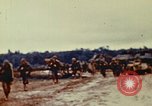 Standbild United States Marine Corps Okinawa Ryukyu Inseln, 1945, aus Sekunde 57 historischem Filmmaterial Videoclip 65675051660
