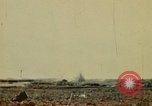 Standbild United States Marine Corps Okinawa Ryukyu Inseln, 1945, aus Sekunde 7 historischem Filmmaterial Videoclip 65675051662