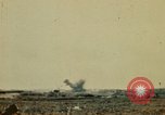 Standbild United States Marine Corps Okinawa Ryukyu Inseln, 1945, aus Sekunde 13 historischem Filmmaterial Videoclip 65675051662