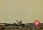 Standbild United States Marine Corps Okinawa Ryukyu Inseln, 1945, aus Sekunde 14 historischem Filmmaterial Videoclip 65675051662