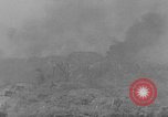 Standbild USA Soldaten Okinawa Ryukyu Inseln, 1945, aus Sekunde 46 historischem Filmmaterial Videoclip 65675051664